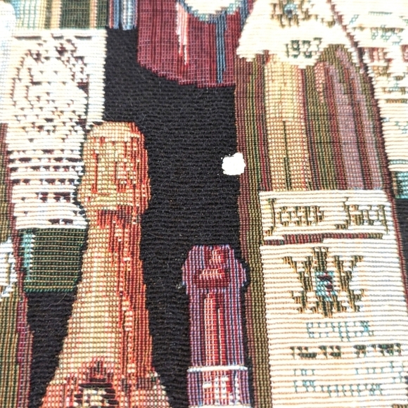 Vintage OOAK Wine Bottle Motif Tapestry Table Runner with Tassels - Picture 3 of 12